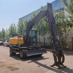 100型輪式抓木機(jī)
